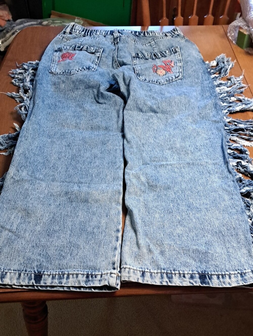 Oh Denim  M Flare Jeans with Pink & Coral Embroidery and Fringe Inseam 27" Nwot - Picture 3 of 4